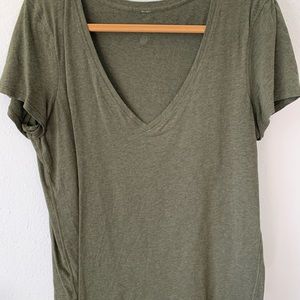 Lululemon T-shirt